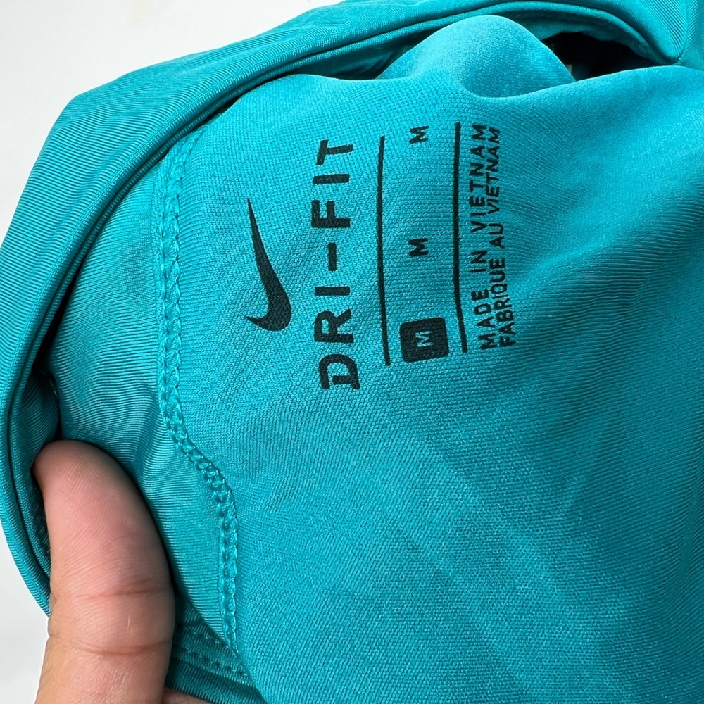 Turquoise shorts - Picture 4 of 4